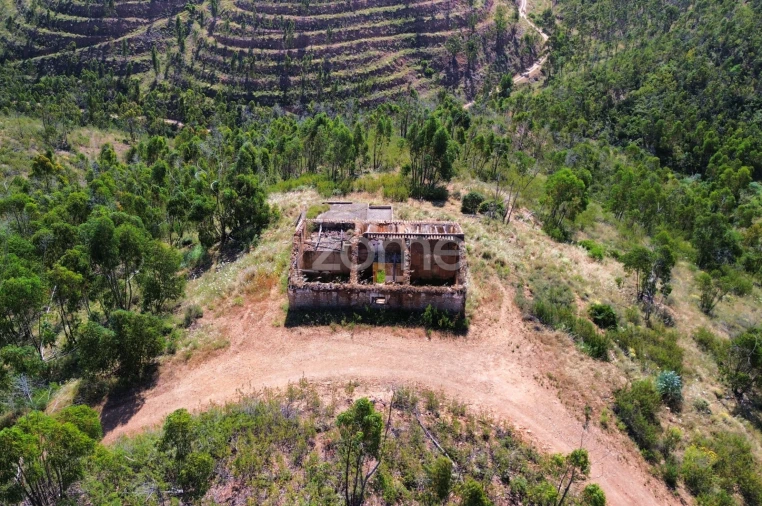 Moradia T1 para Venda em Silves Foto 3