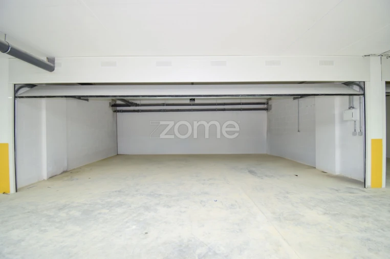 Apartamento T3 para Venda em Camarate, Unhos e Apelação Foto 24