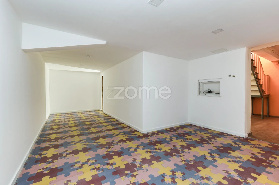 Negócio para Venda em Massamá e Monte Abraão Foto 16