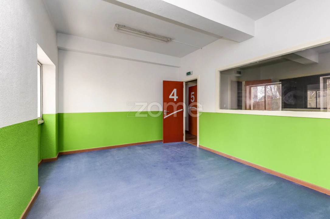 Negócio para Venda em Massamá e Monte Abraão Foto 24