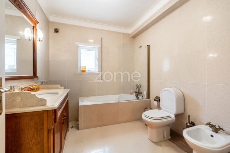 Moradia T5 para Venda em Leiria, Pousos, Barreira e Cortes Foto 8