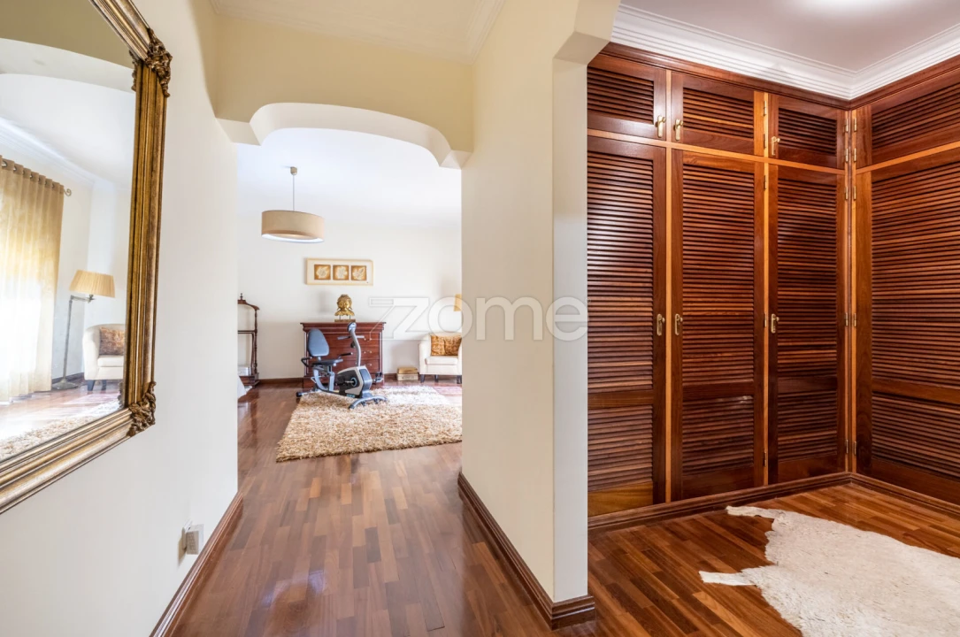 Moradia T5 para Venda em Leiria, Pousos, Barreira e Cortes Foto 13