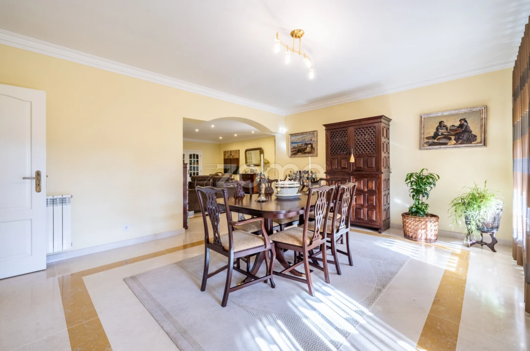 Moradia T5 para Venda em Leiria, Pousos, Barreira e Cortes Foto 24