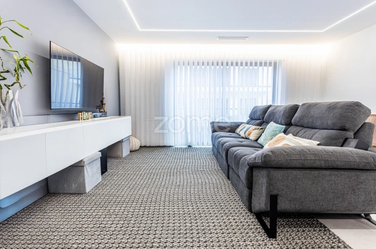 Apartamento T3 para Venda em São Domingos de Rana Foto 6