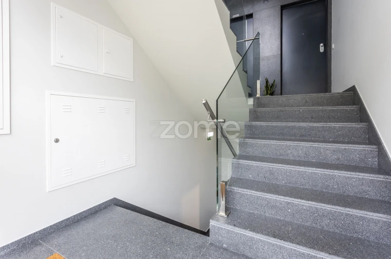 Apartamento T3 para Venda em São Domingos de Rana Foto 18