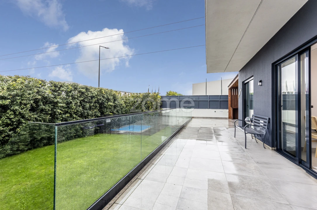 Apartamento T3 para Venda em São Domingos de Rana Foto 12