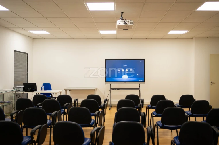 Escritório para Arrendamento em Sacavém e Prior Velho Foto 15