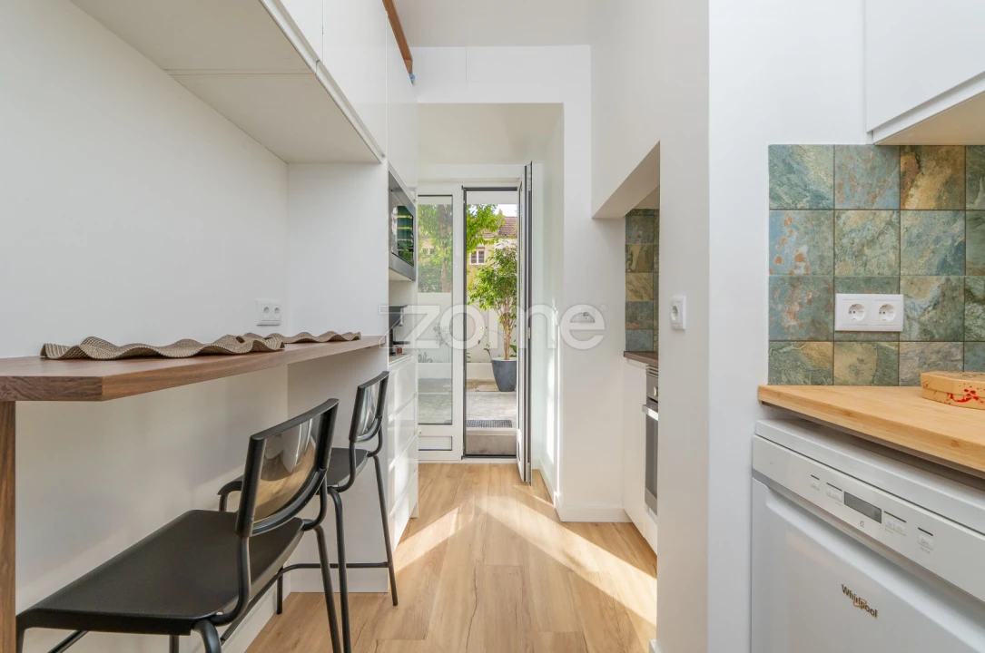 Apartamento T3 para Venda em Arroios Foto 2