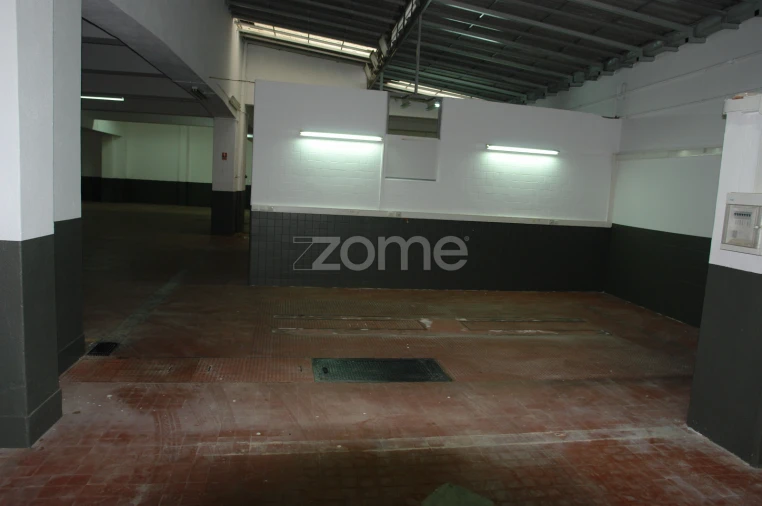 Garagem para Venda em Algés, Linda-A-Velha e Cruz Quebrada-Dafundo Foto 24