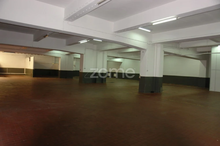 Garagem para Venda em Algés, Linda-A-Velha e Cruz Quebrada-Dafundo Foto 42