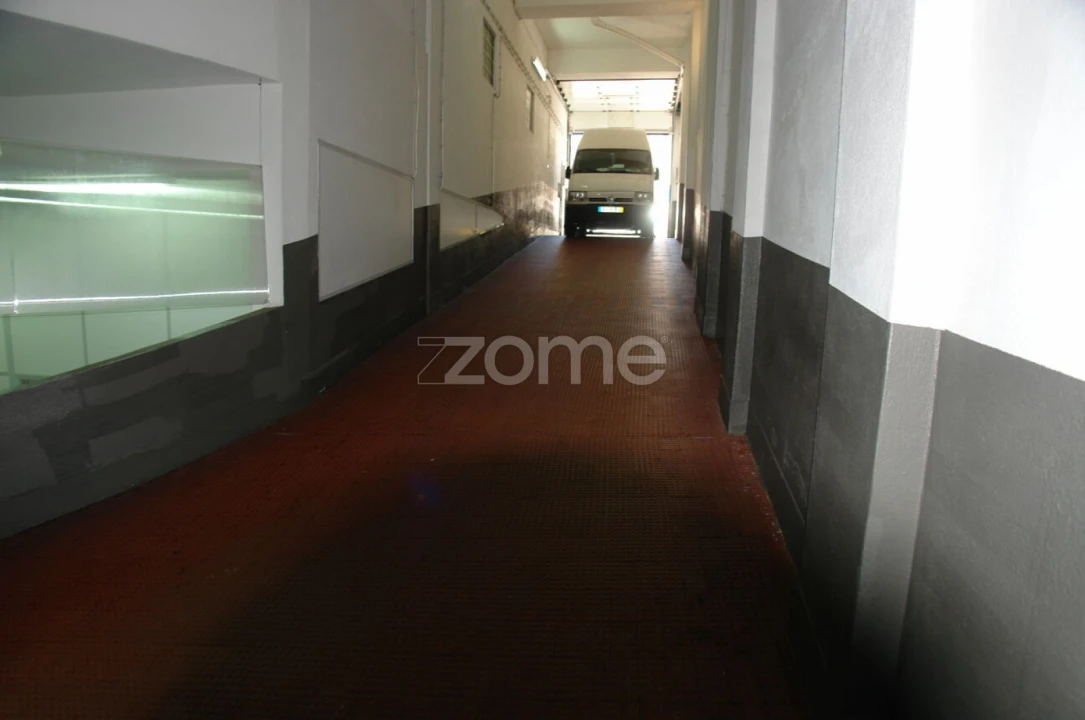 Garagem para Venda em Algés, Linda-A-Velha e Cruz Quebrada-Dafundo Foto 41