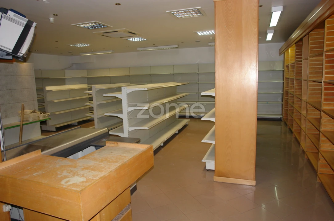 Negócio para Venda em Algés, Linda-A-Velha e Cruz Quebrada-Dafundo Foto 18