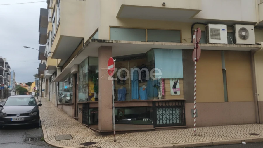 Negócio para Venda em Algés, Linda-A-Velha e Cruz Quebrada-Dafundo