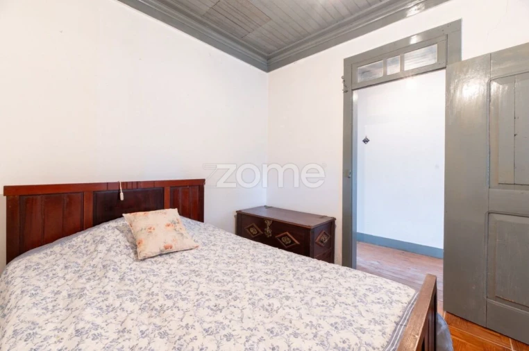 Moradia T3 para Venda em Aguda Foto 8