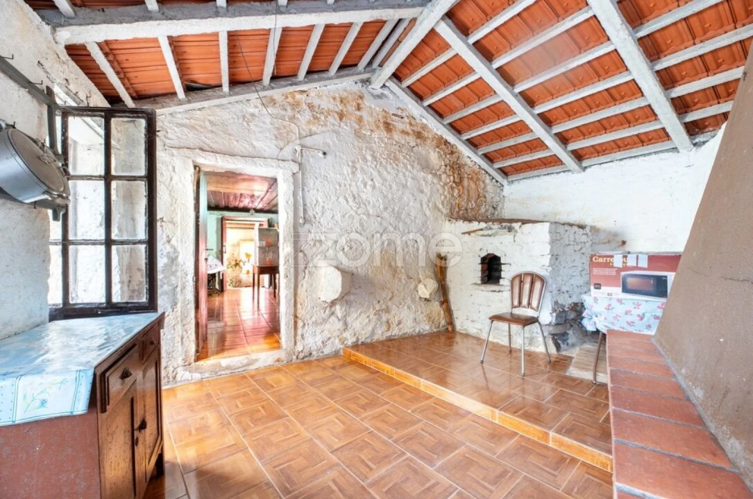 Moradia T3 para Venda em Aguda Foto 25