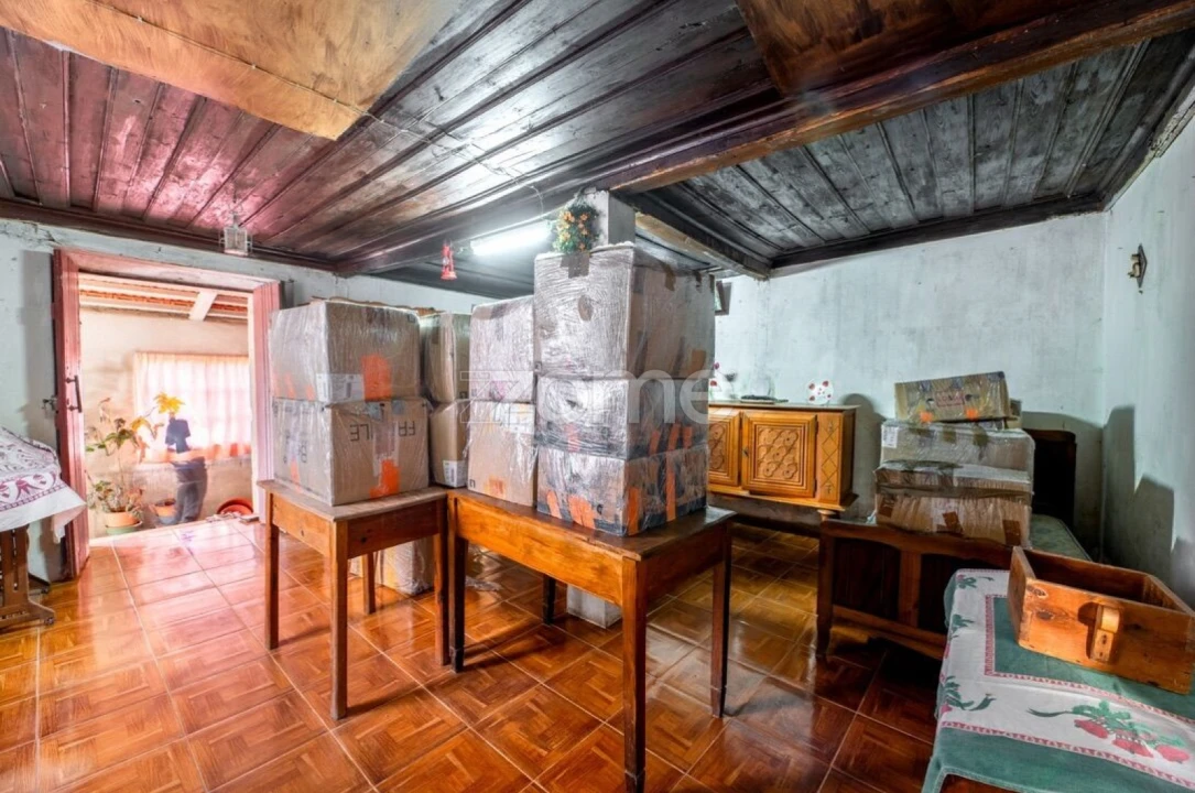 Moradia T3 para Venda em Aguda Foto 19