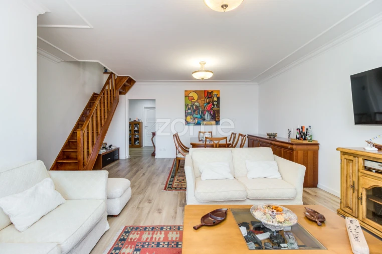 Apartamento T5 para Venda em São Domingos de Rana