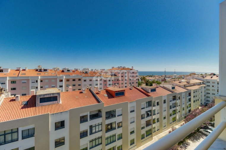 Apartamento T5 para Venda em São Domingos de Rana Foto 8