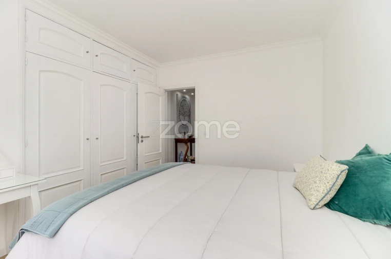 Apartamento T5 para Venda em São Domingos de Rana Foto 19