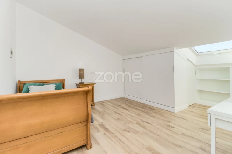 Apartamento T5 para Venda em São Domingos de Rana Foto 29