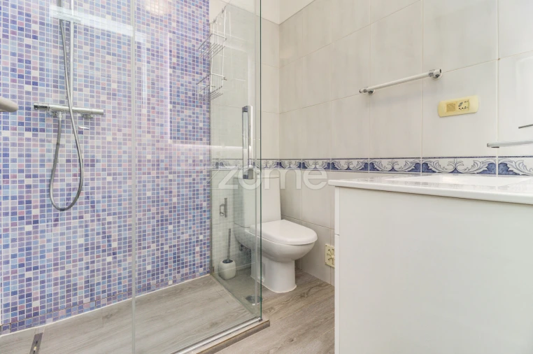 Apartamento T5 para Venda em São Domingos de Rana Foto 17