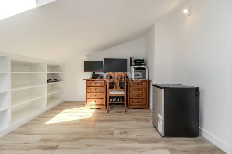 Apartamento T5 para Venda em São Domingos de Rana Foto 27