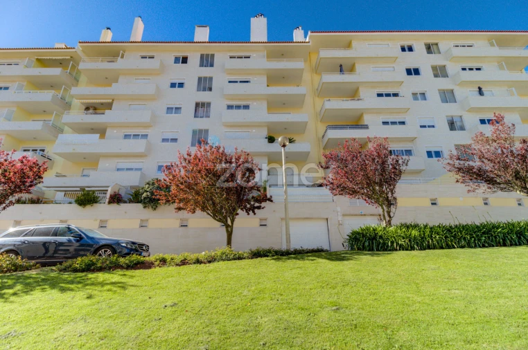 Apartamento T5 para Venda em São Domingos de Rana Foto 35