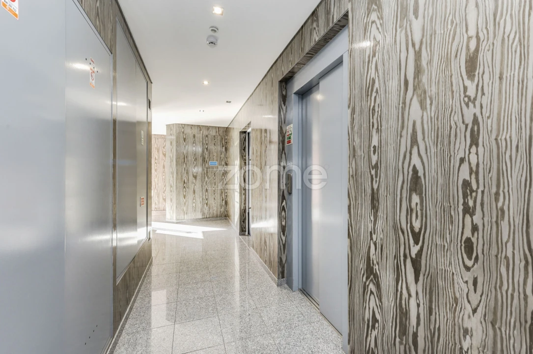 Apartamento T2 para Arrendamento em São Domingos de Rana Foto 19