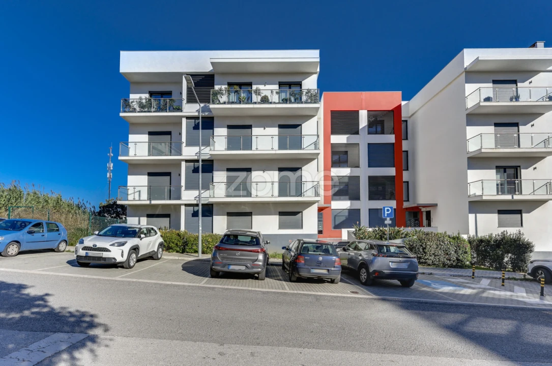 Apartamento T2 para Arrendamento em São Domingos de Rana Foto 1