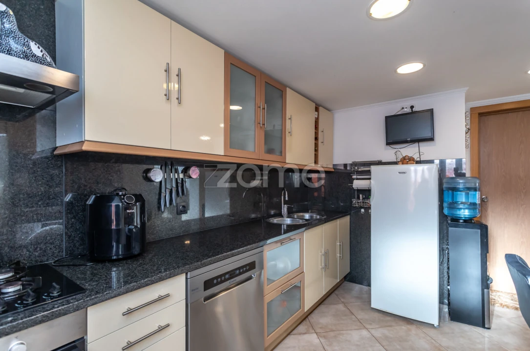 Moradia T3 para Venda em Alcabideche Foto 16