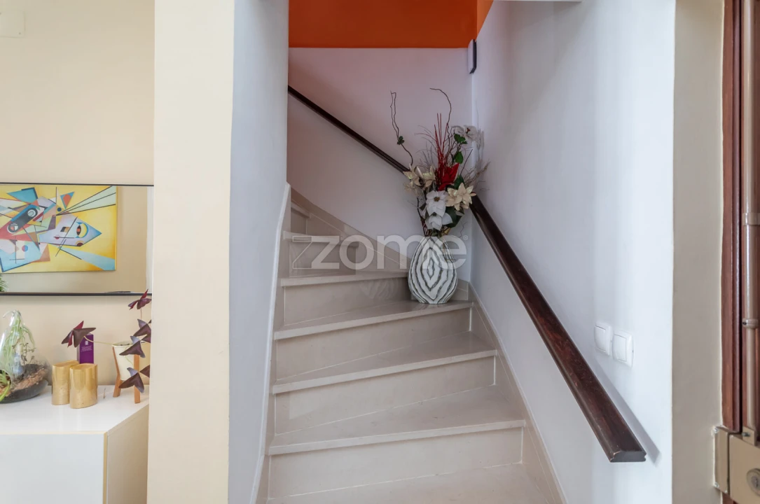 Moradia T3 para Venda em Alcabideche Foto 17