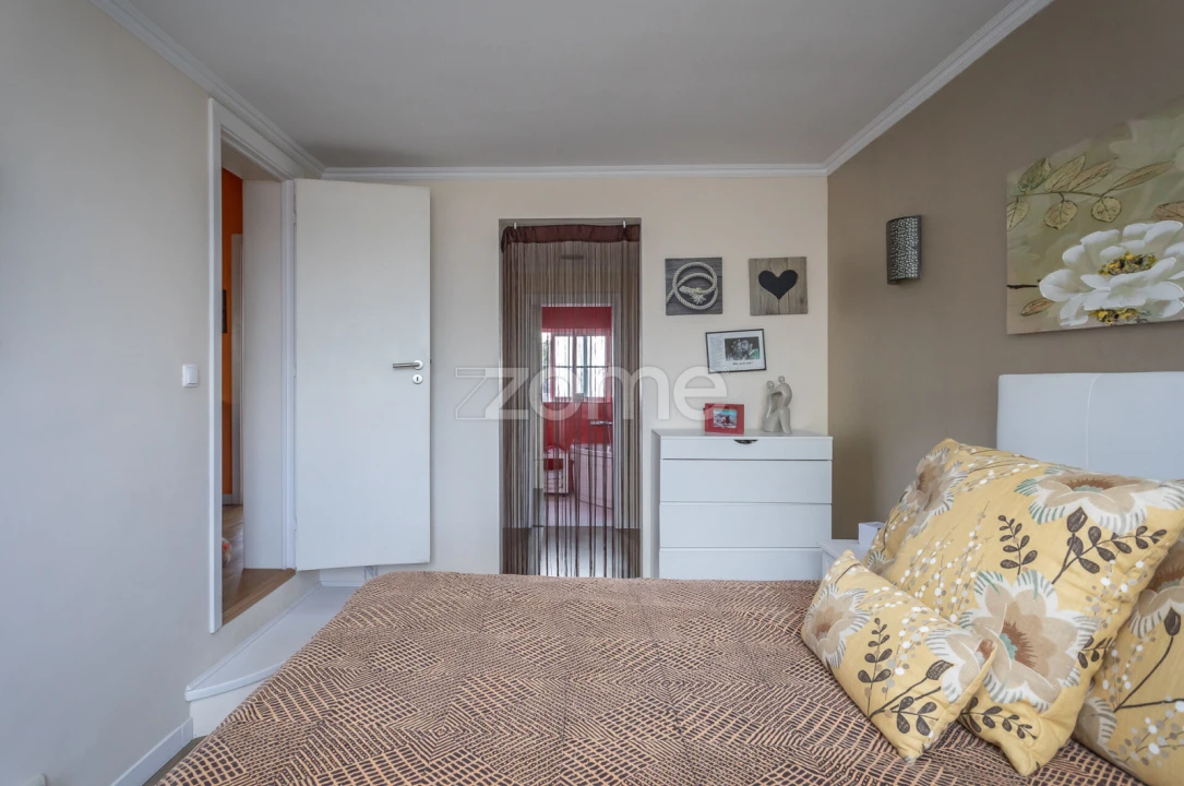 Moradia T3 para Venda em Alcabideche Foto 33