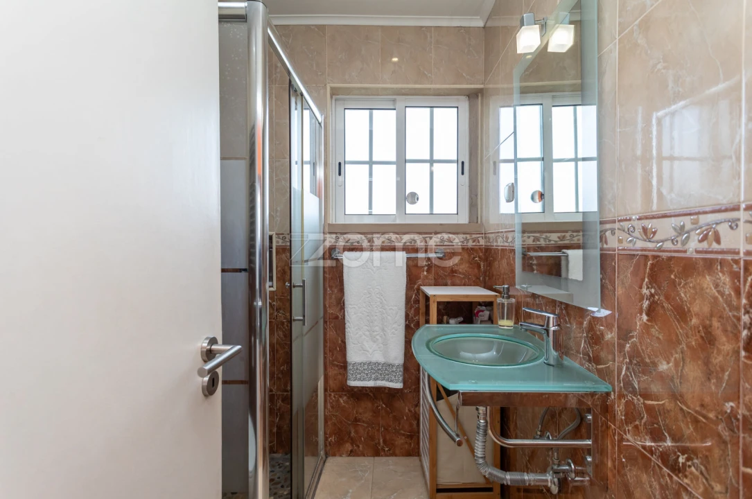 Moradia T3 para Venda em Alcabideche Foto 23