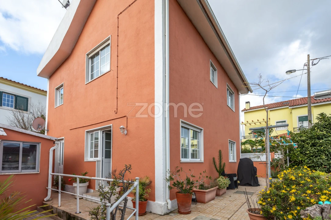 Moradia T3 para Venda em Alcabideche Foto 43