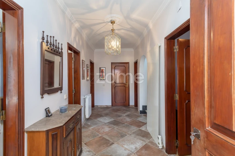 Moradia T4 para Venda em Alcabideche Foto 23