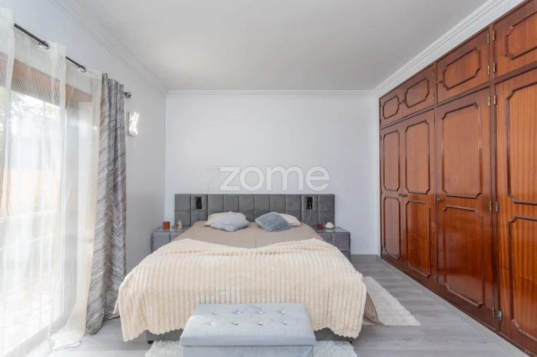 Moradia T4 para Venda em Alcabideche Foto 25