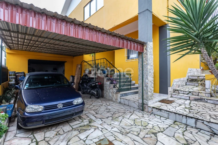 Moradia T4 para Venda em Alcabideche Foto 39