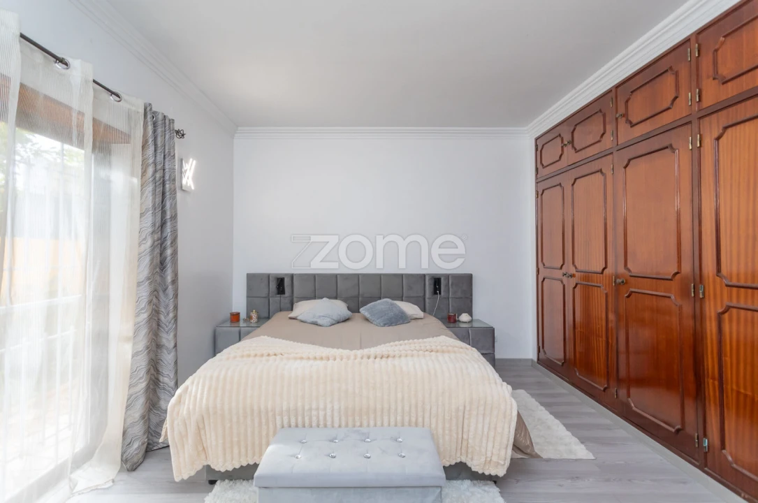 Moradia T4 para Venda em Alcabideche Foto 25