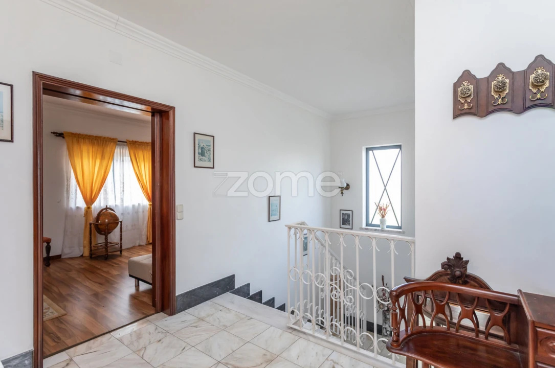 Moradia T4 para Venda em Alcabideche Foto 14