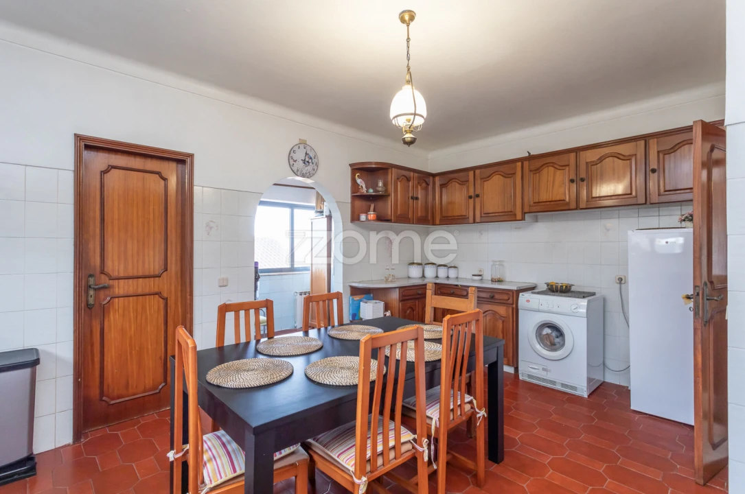 Moradia T4 para Venda em Alcabideche Foto 15