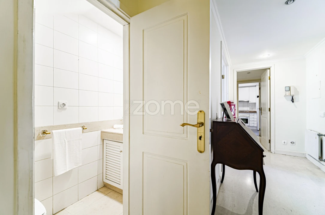 Apartamento T3 para Arrendamento em Avenidas Novas Foto 9