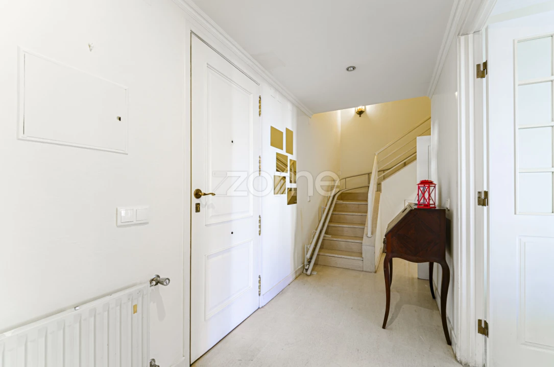 Apartamento T3 para Arrendamento em Avenidas Novas Foto 8