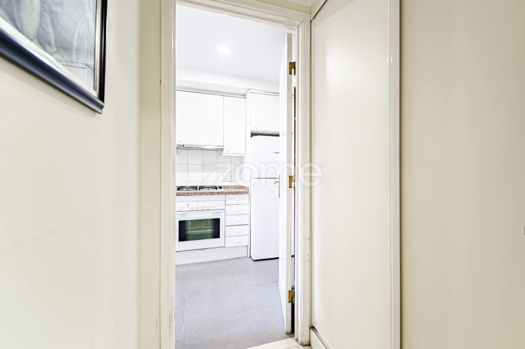 Apartamento T3 para Arrendamento em Avenidas Novas Foto 5