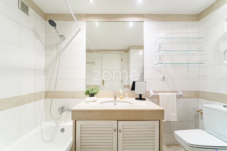 Apartamento T3 para Arrendamento em Avenidas Novas Foto 14