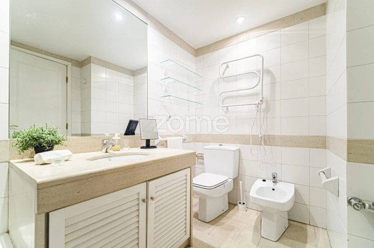 Apartamento T3 para Arrendamento em Avenidas Novas Foto 15