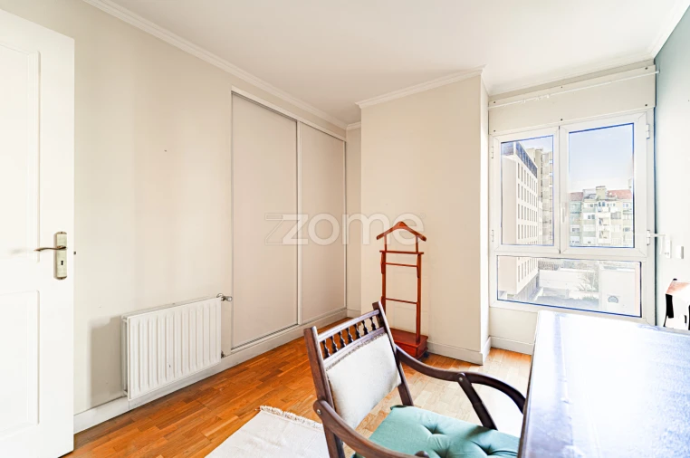 Apartamento T3 para Arrendamento em Avenidas Novas Foto 17