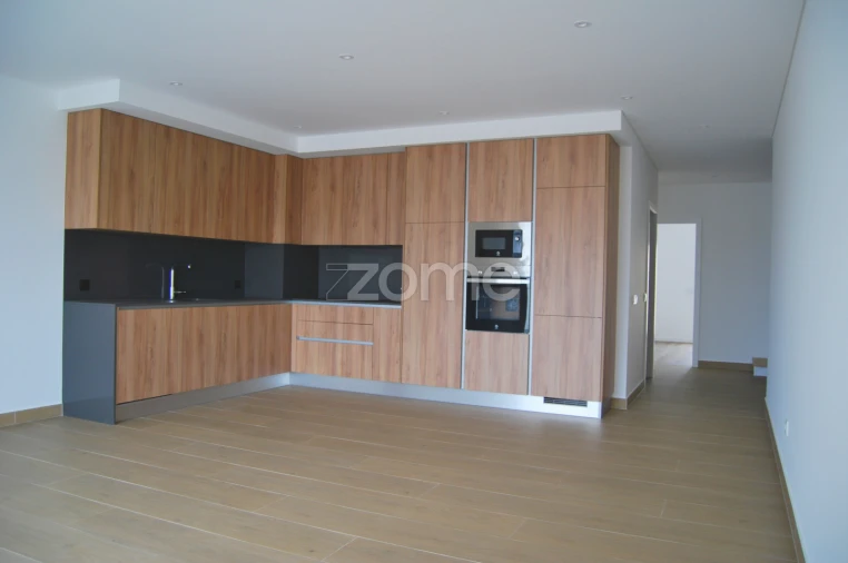 Apartamento T1 para Venda em Nazare Foto 8