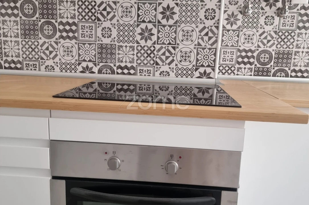 Apartamento T2 para Arrendamento em Sacavém e Prior Velho Foto 5