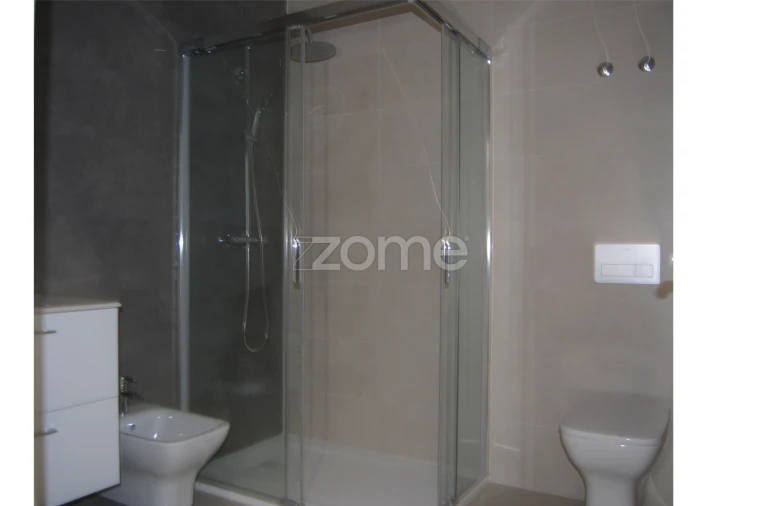 Apartamento T2 para Venda em Nazare Foto 5