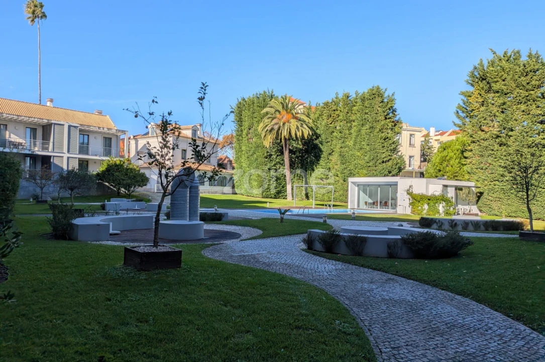 Apartamento T2 para Arrendamento em Benfica Foto 9